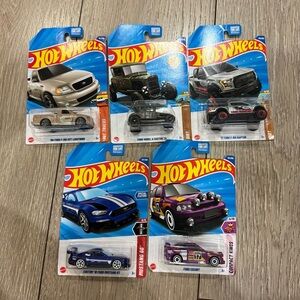 Hot Wheels Ford Car Collection - Lot of 5